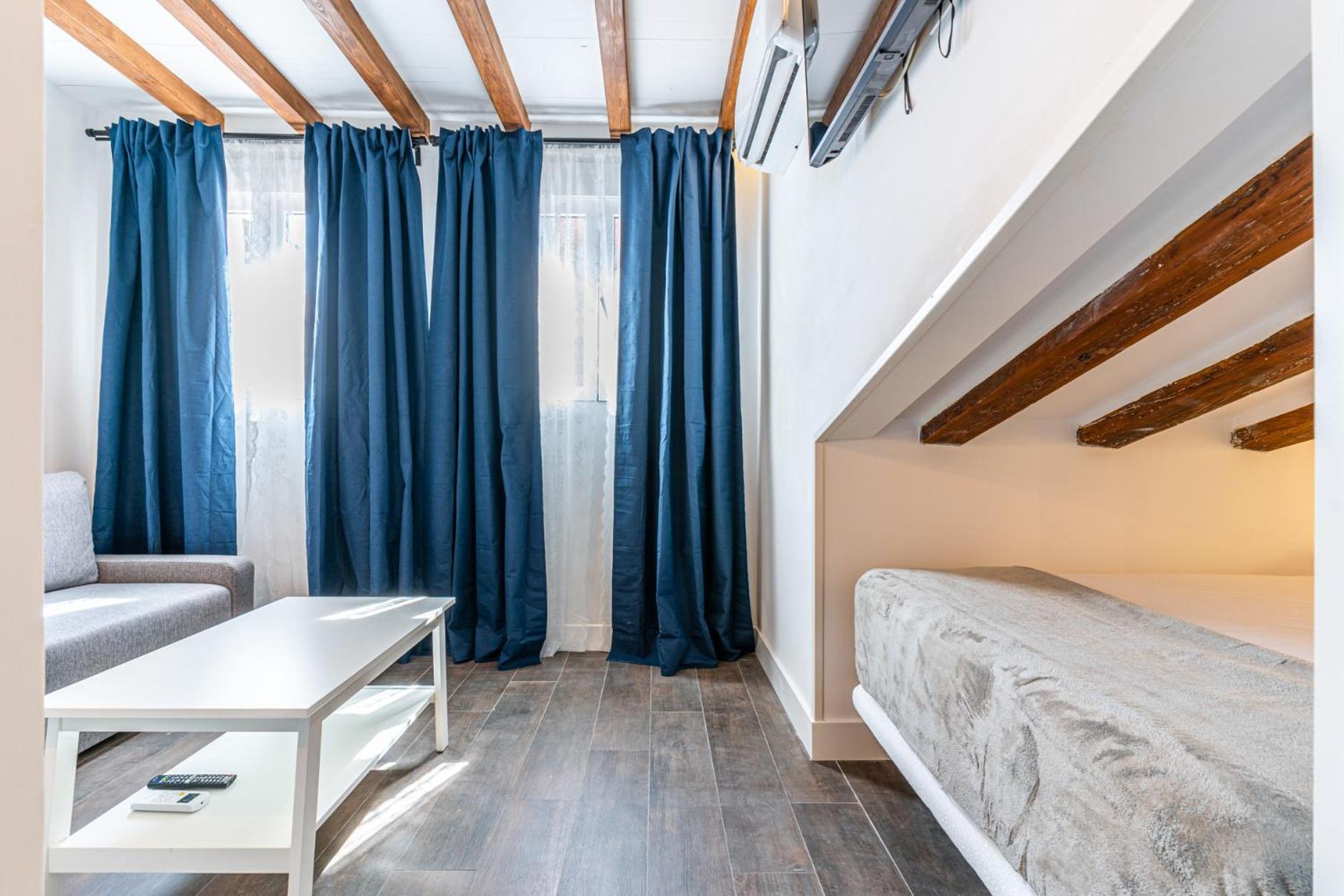 Vr Estudios Apartments Мадрид Экстерьер фото