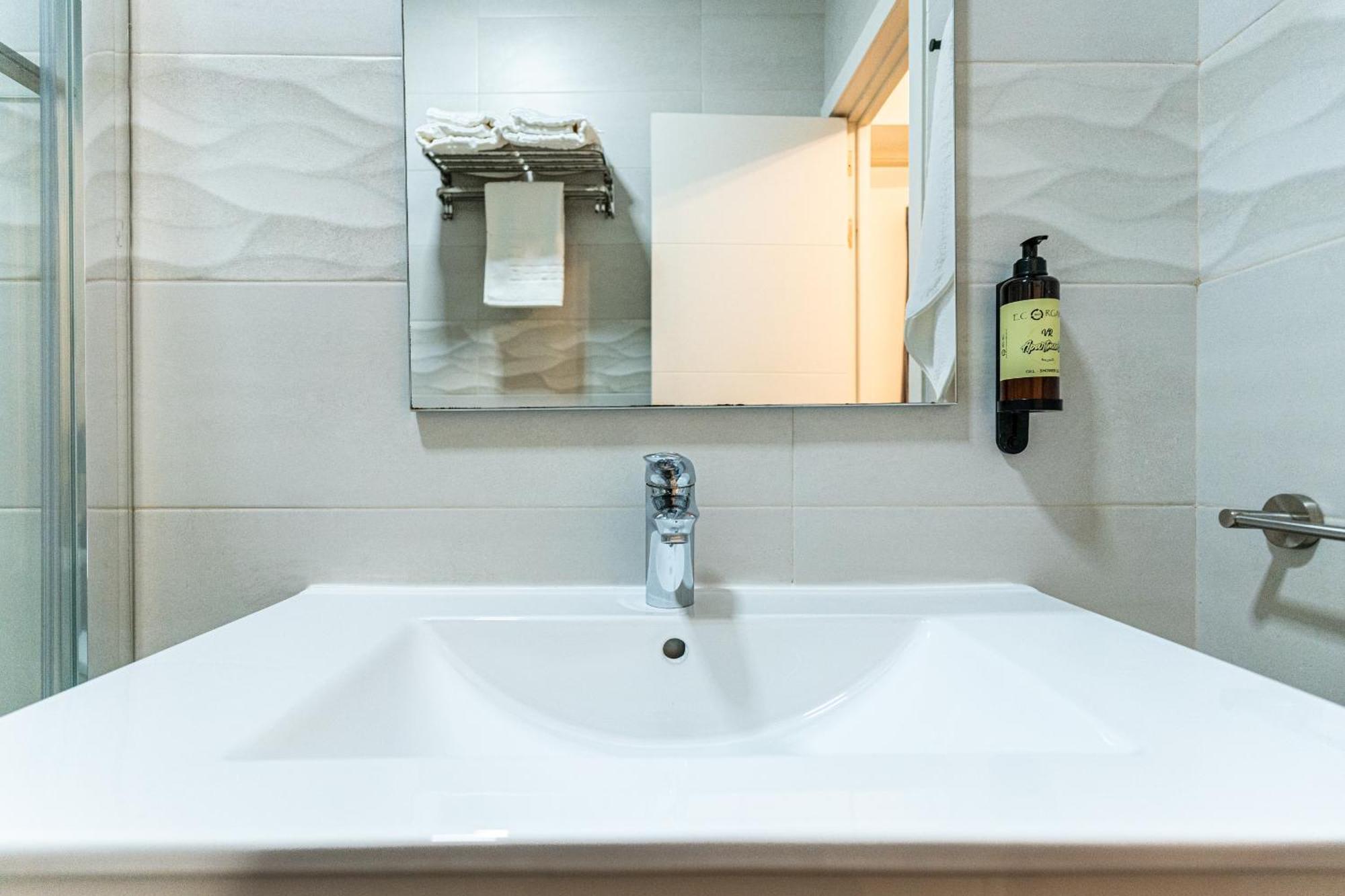 Vr Estudios Apartments Мадрид Экстерьер фото