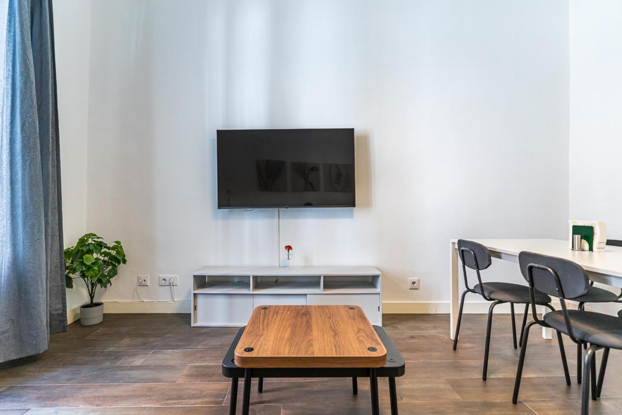 Vr Estudios Apartments Мадрид Экстерьер фото