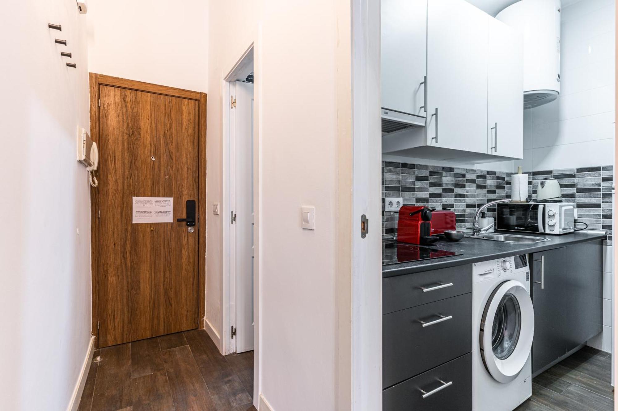 Vr Estudios Apartments Мадрид Экстерьер фото
